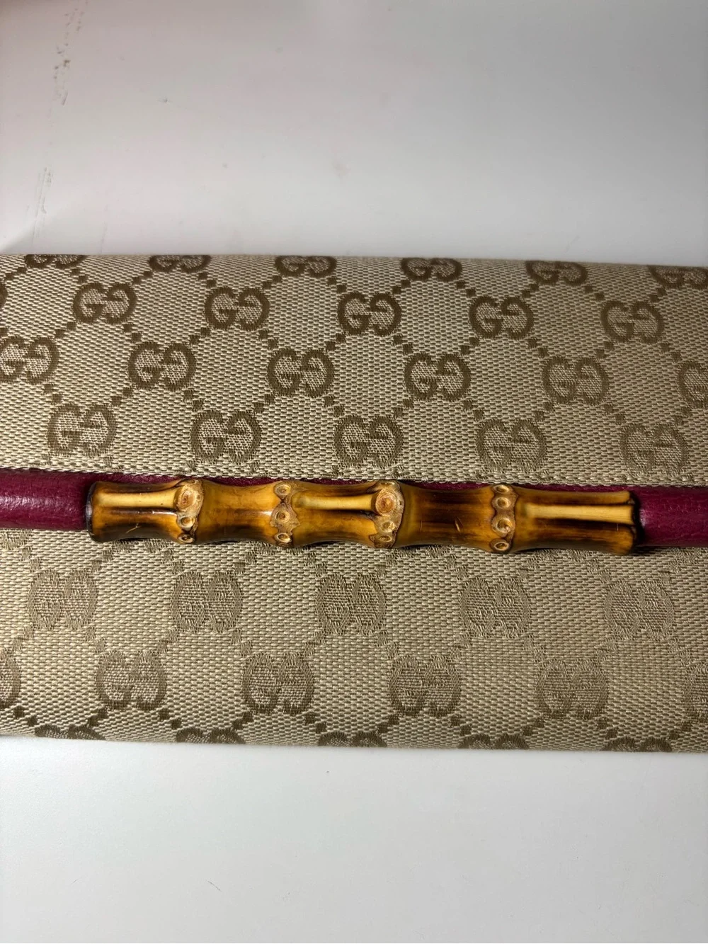Gucci Beige GG Canvas Continental Crossbody bagwith Burgundy Trim and Bamboo Bar - Picture 3 of 9